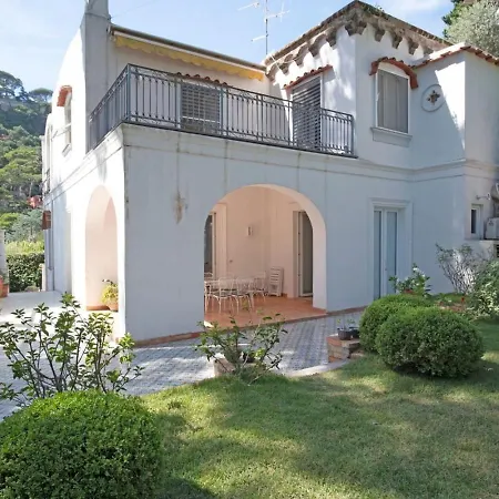 Elegant Capri Retreat With Garden And Sea Access Villa Capri